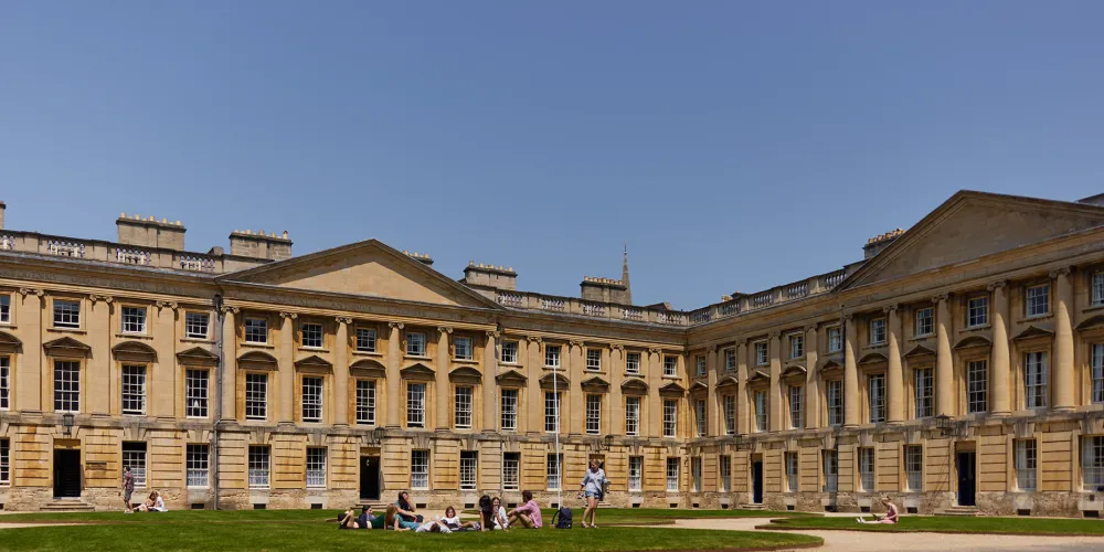 View of students congregating in Peck Quad