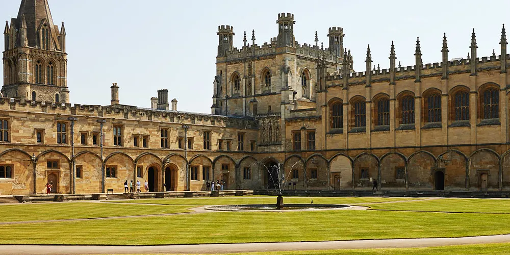 View across Tom Quad towards the Hall and Cathedral